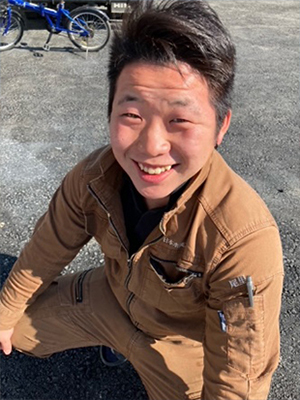 尾里 真之介